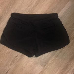 Lululemon black speed up shorts